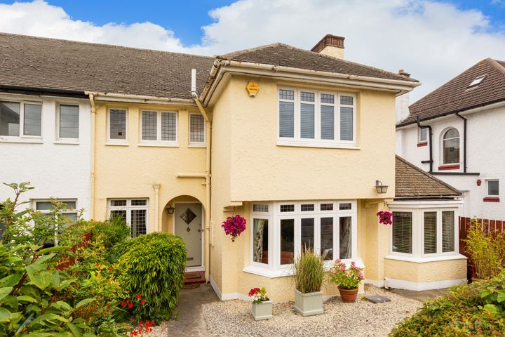 100 The Rise, Mount Merrion, Co Dublin, Dublin