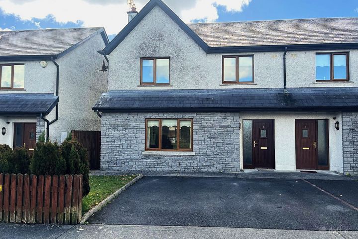 4 Cluain Aoibhinn, Claremount, Claremorris, Mayo