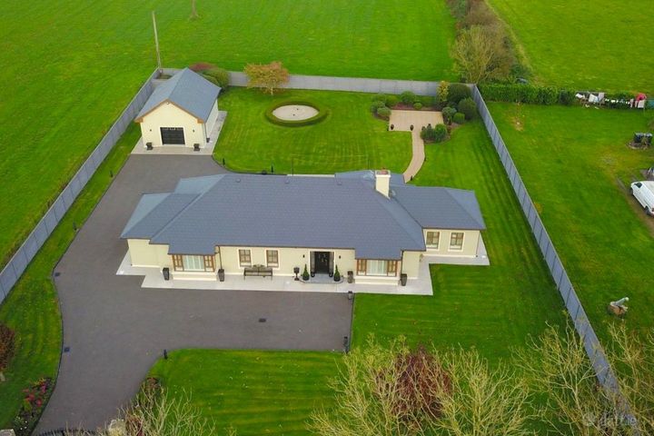 Lissagroom, Innishannon, Crossbarry, Co. Cork, T12D2HV