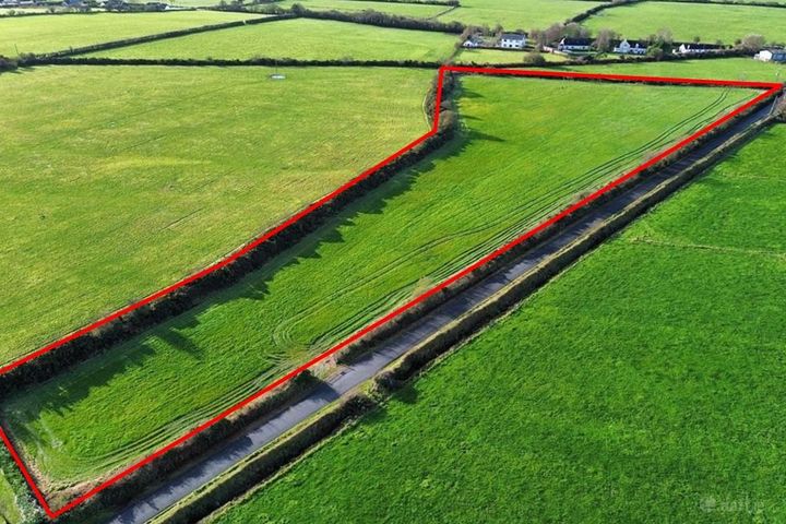 Lands at Coole East, Whites Cross, Cork, White's Cross, Co. Cork