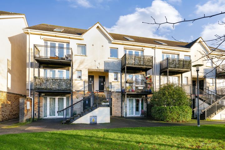 64 Melville Drive, Finglas, Dublin 11