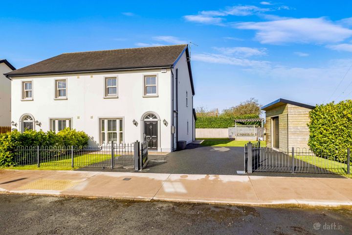 1 Castle Park, Killycard, Castleblayney, A75YT52