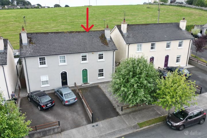 10 Parkrise, Birr, Birr, Co. Offaly, R42HD73