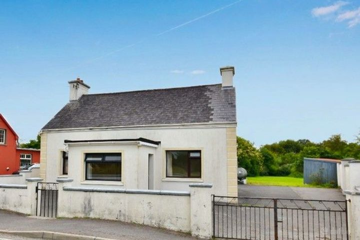 Bedford, Listowel, Listowel, Co. Kerry, V31RD70