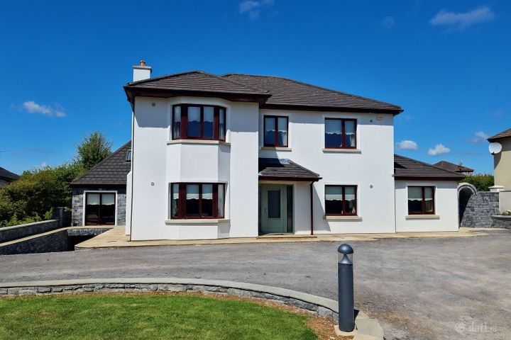 1 River View, Termonbarry, Tarmonbarry, Co. Roscommon, N39E863