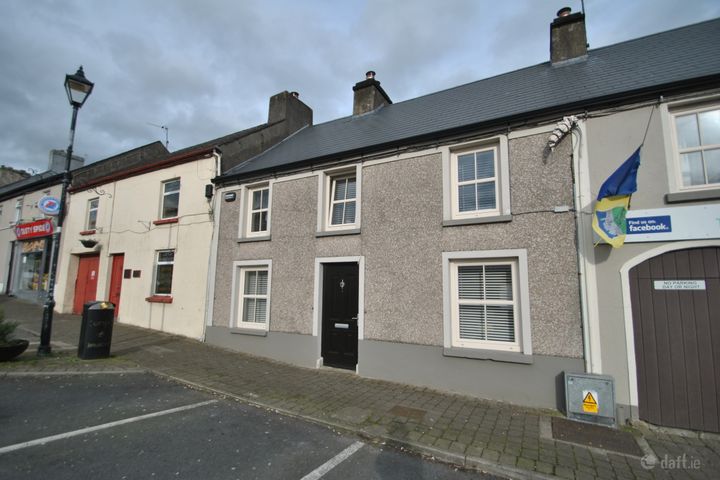 Rosemary St, Roscrea, Co. Tipperary, E53DE27