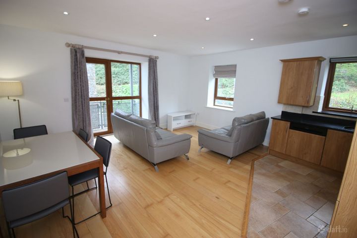 18 Douglas House, Maryborough Hill, Rochestown, Co. Cork