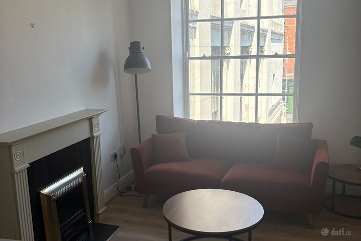 Apartment 9, Palace Gardens, Exchange Court, Temple Bar, Dublin 2