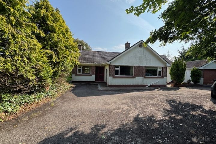 Larch Wood, Estuary Road, Malahide, Co. Dublin, K36F620 - Photo 2