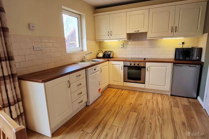 48 Galway Townhouses, Forster Street, Bohermore, Co. Galway