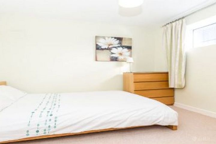 Apartment 8, Renoir, Saint James'S Court, Serpentine Avenue, Sandymount, Dublin 4