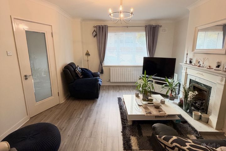 9 Ashmount, Blakestown Road, Mulhuddart, Clonsilla, Dublin 15