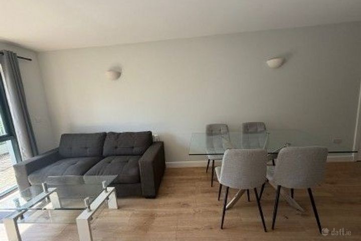 2 Bed Apt, Weir House, Ballybough, Dublin 3