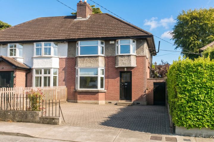 42 Annaville Park, Dundrum, Dublin 14, D14T958