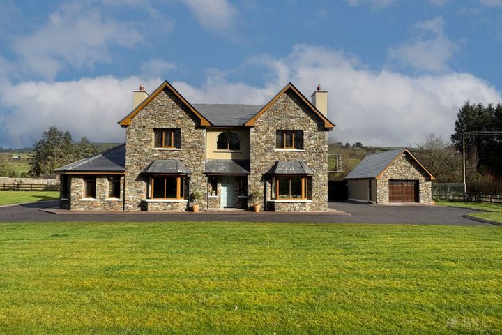 Flatts, Ballymakeera, Macroom, Co. Cork, P12EC94