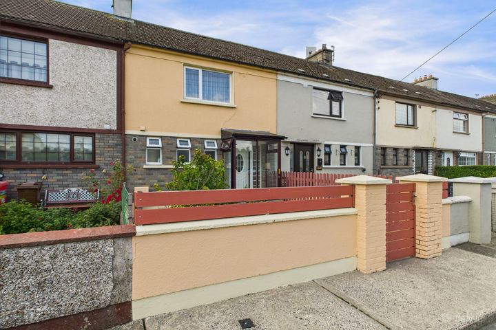 30 Saint John's Terrace, Carrick-on-Suir, Co. Tipperary, E32X235