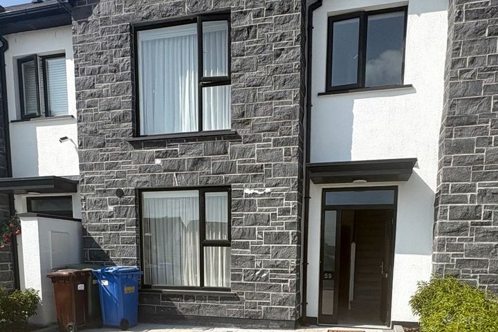 Cois Teampall, Sli Na Manach, Mungret, Co. Limerick