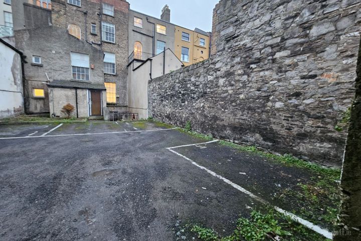 Car space to rear of 7 Fitzwilliam Street Upper, Dublin 2, Dublin 2