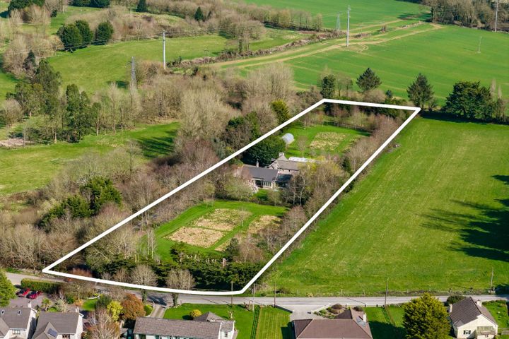 Birchfield House, Fernhill Road, Carrigaline, Co. Cork, P43FY83