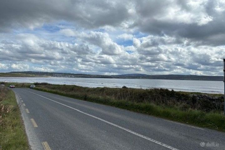 Liscannor Road, Lahinch, Co. Clare