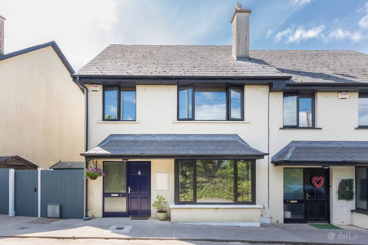 4 Lakeview, Rostellan, Co. Cork, P25EP80