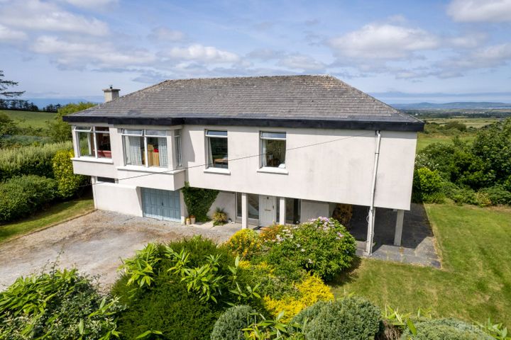 Knockaclogher, Ballyroe, Tralee, Co. Kerry, V92HRX2