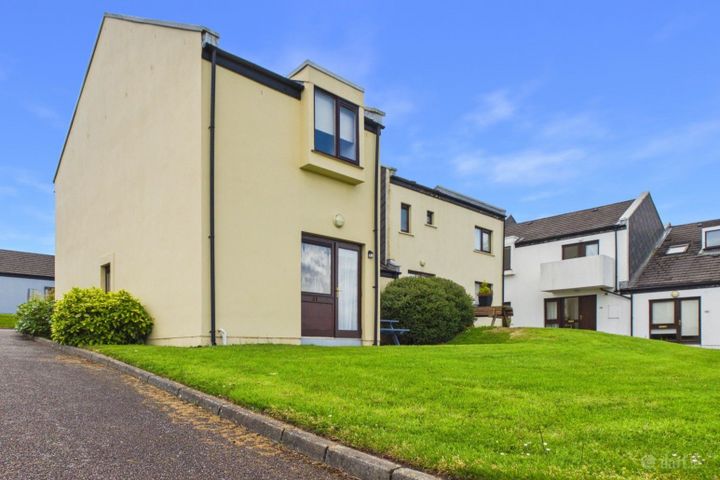 37 Carleton Village, Golf Links Road, Youghal, Co. Cork, P36KR44