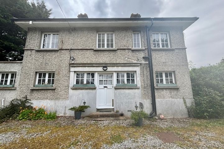 Newlands Road, Lucan, Co. Dublin