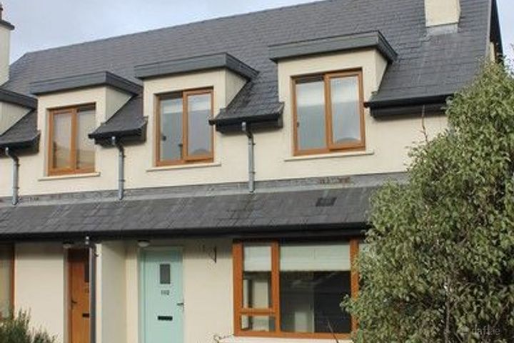 102 Fort Hill, Moneygurney, Rochestown, Co. Cork