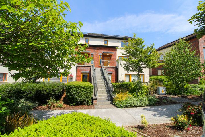 13 Dalriada Park, Knocklyon, Dublin 16, D16YF65