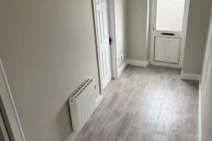 2 The Apartments, Wolfe Tone Court, Edgeworthstown, Co. Longford, N39T882