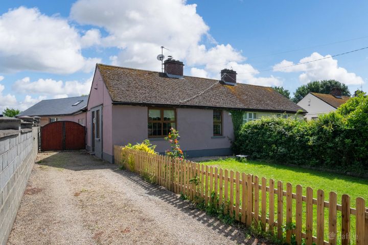 4 Cooldrinagh Cottages, Cooldrinagh Lane, Lucan, Co Dublin, W23H5Y2