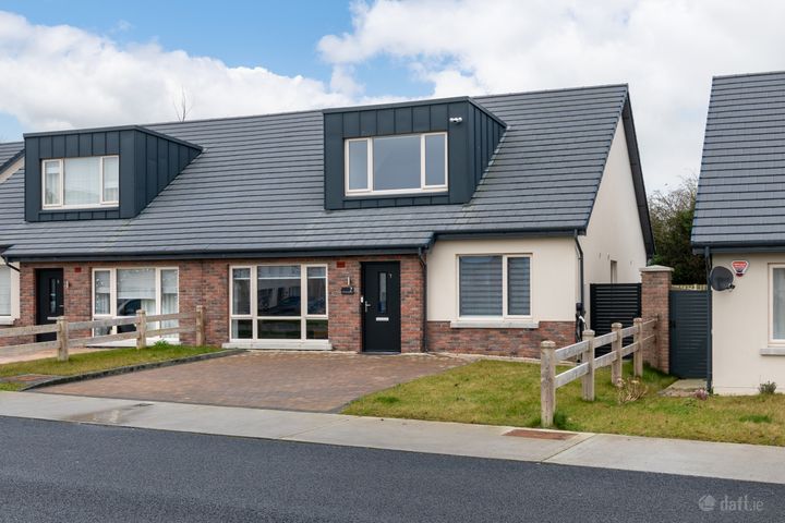 7 The Avenue, The Hawthorns, Tullamore, Offaly