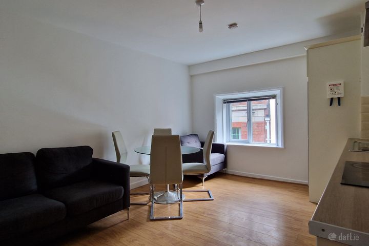 Apartment 2, 13 Anglesea Street, Temple Bar, Dublin 2