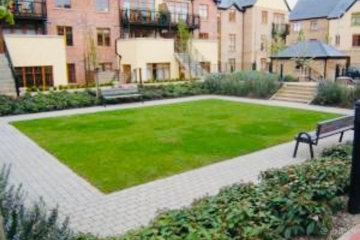 Woodbrook Crescent, Castleknock, Dublin 15, Carpenterstown, Dublin 15