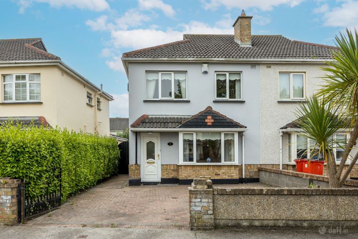 8 Woodlawn Walk, Santry, Dublin 9, Santry, Dublin 9, D17R832
