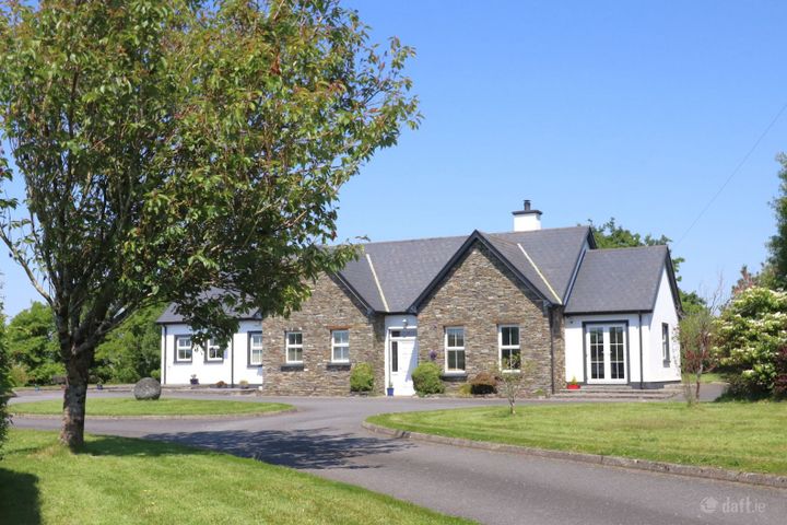 Reenroe, Drimoleague, Co. Cork, P47XF20
