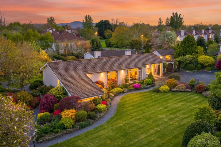 Villa Nova and Nursery Cottage, The Moyne, Enniscorthy, Co. Wexford, Y21W6R3