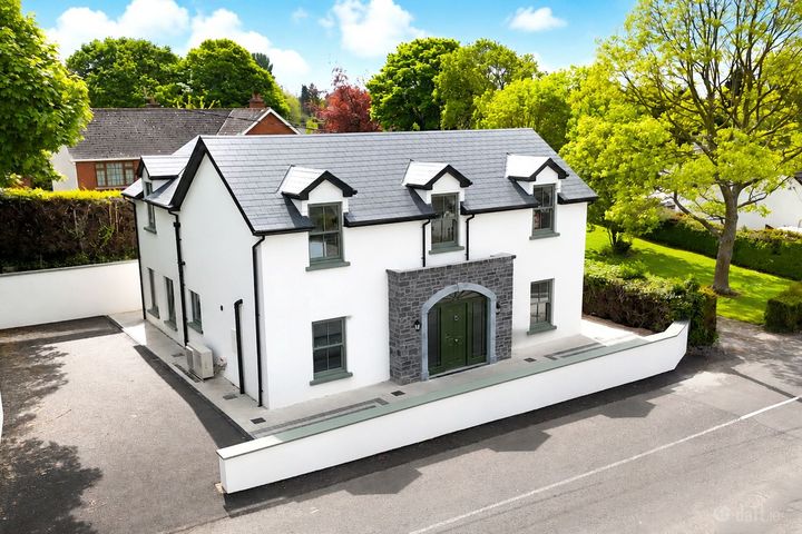 Leix Manor, Abbeyleix, Co. Laois