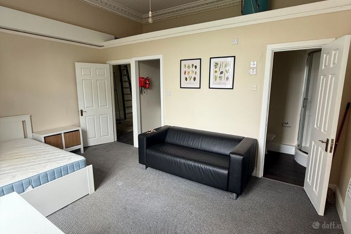  47 Raglan Road , Donnybrook, Dublin 4