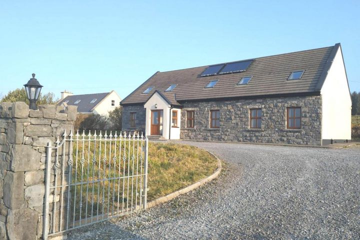 Westview House, Poulnagun, Lisdoonvarna/Doolin, Co. Clare, V95TP99