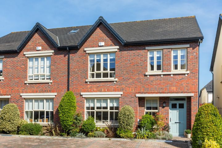 6 Bracken Park Close, Bracken Park, Castleknock, Dublin 15, D15WDK2