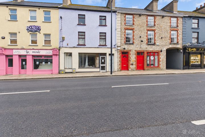 The Little Oak, Barrack Street, Ballaghaderreen, Co. Roscommon, F45HK19