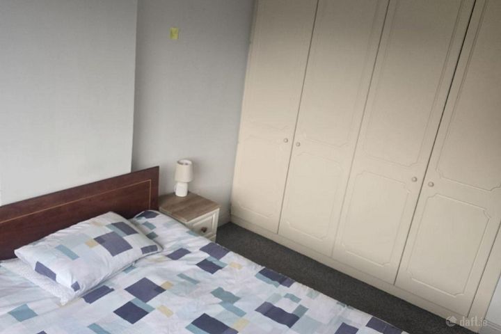 Seaview Avenue , Carrigaline, Co. Cork