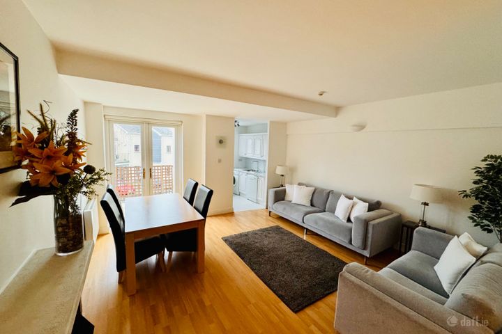 Village Court, Butterfield Avenue, Dublin 14