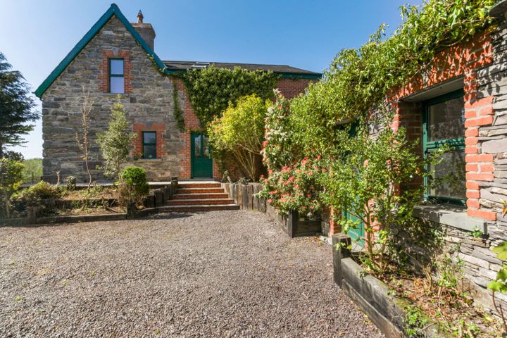 The Old School Residence, Behaghane, Castlecove, Caherdaniel, Co. Kerry, V93C85K