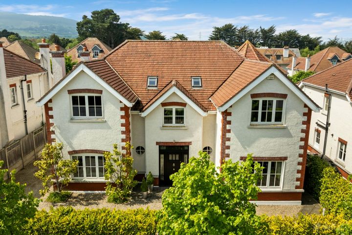 3 Cairnbrook, Dublin 18, Carrickmines, Dublin 18, D18YV02