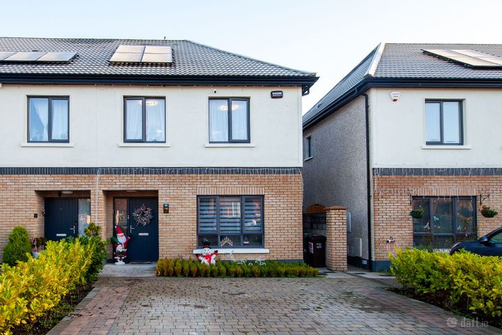18 Hallwell Grove, Adamstown, Co. Dublin, K78C1X6