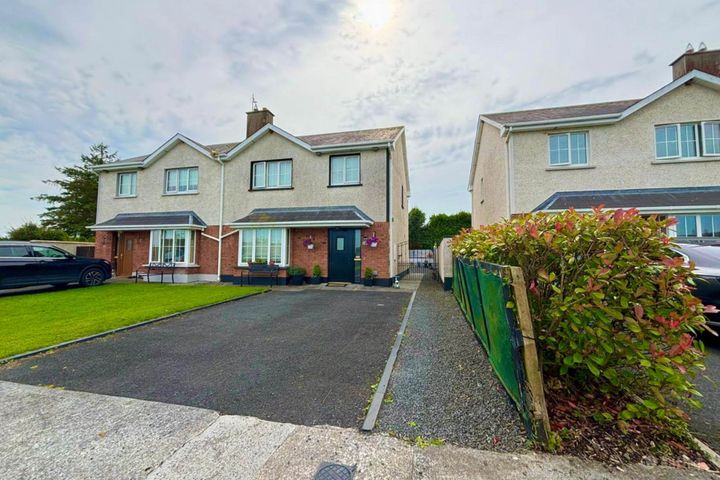 17 Glenn Coill, Dromcolliher, Co. Limerick, P56X031