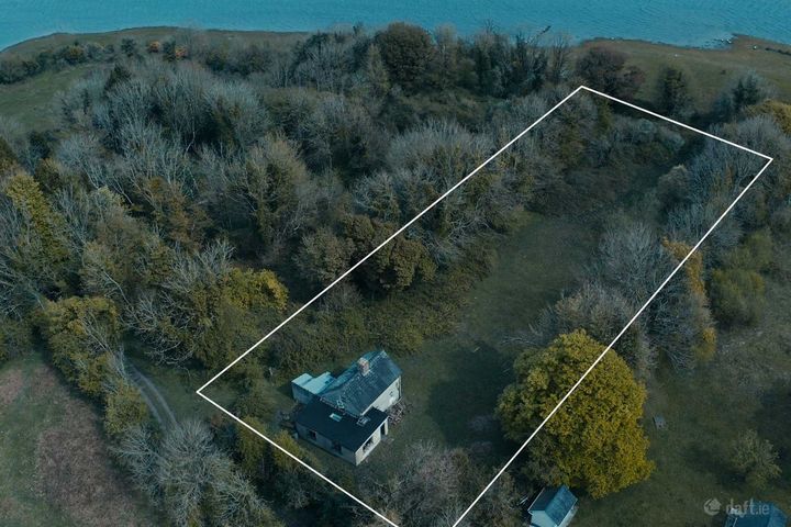 Island House Inchmore island. Lough Ree, Athlone, Co. Westmeath